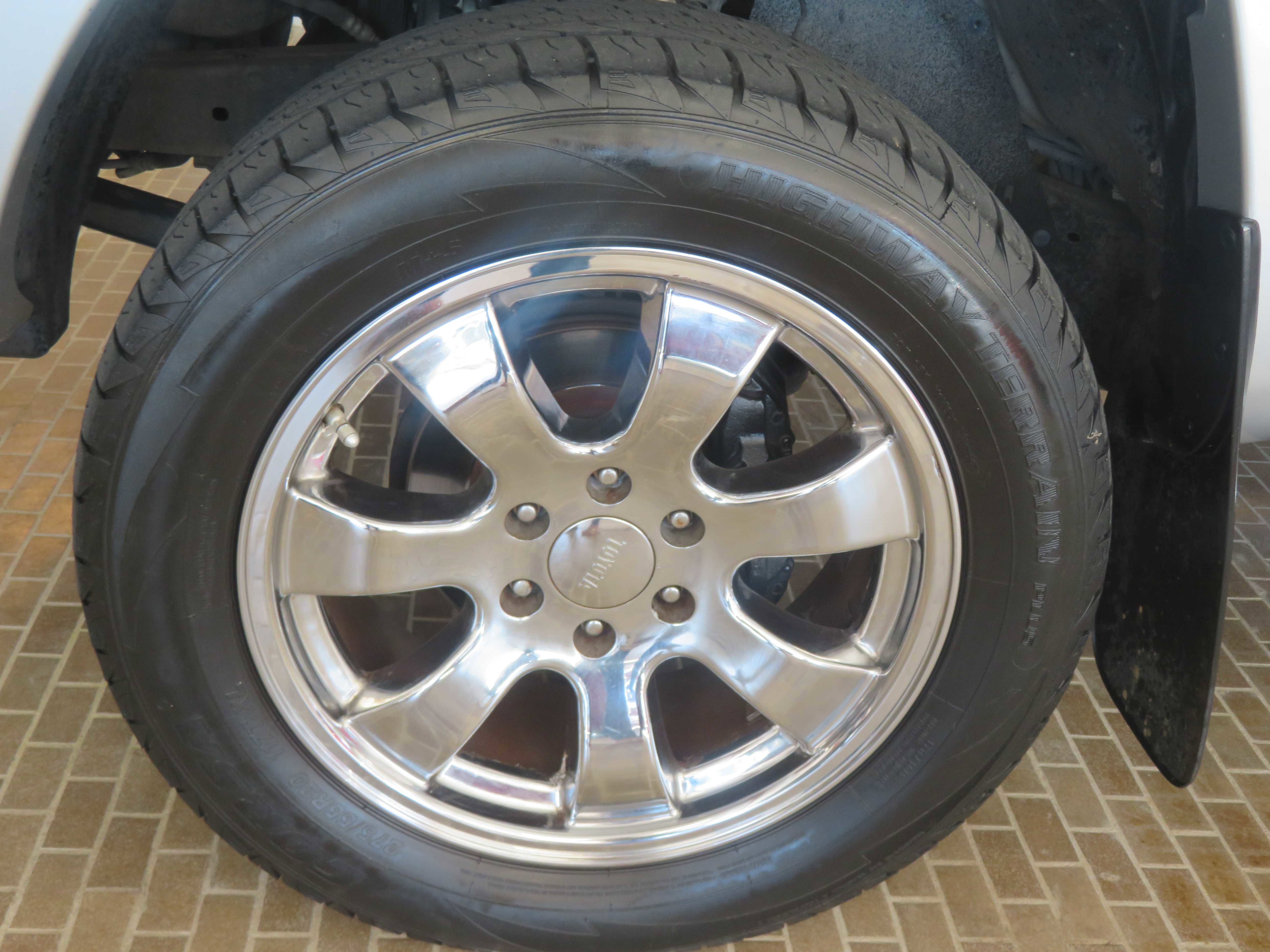 Used 2010 Toyota Tacoma PreRunner RWD image 8