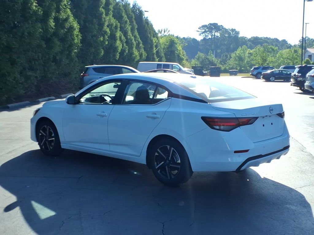 Used 2025 Nissan Sentra SV FWD image 5
