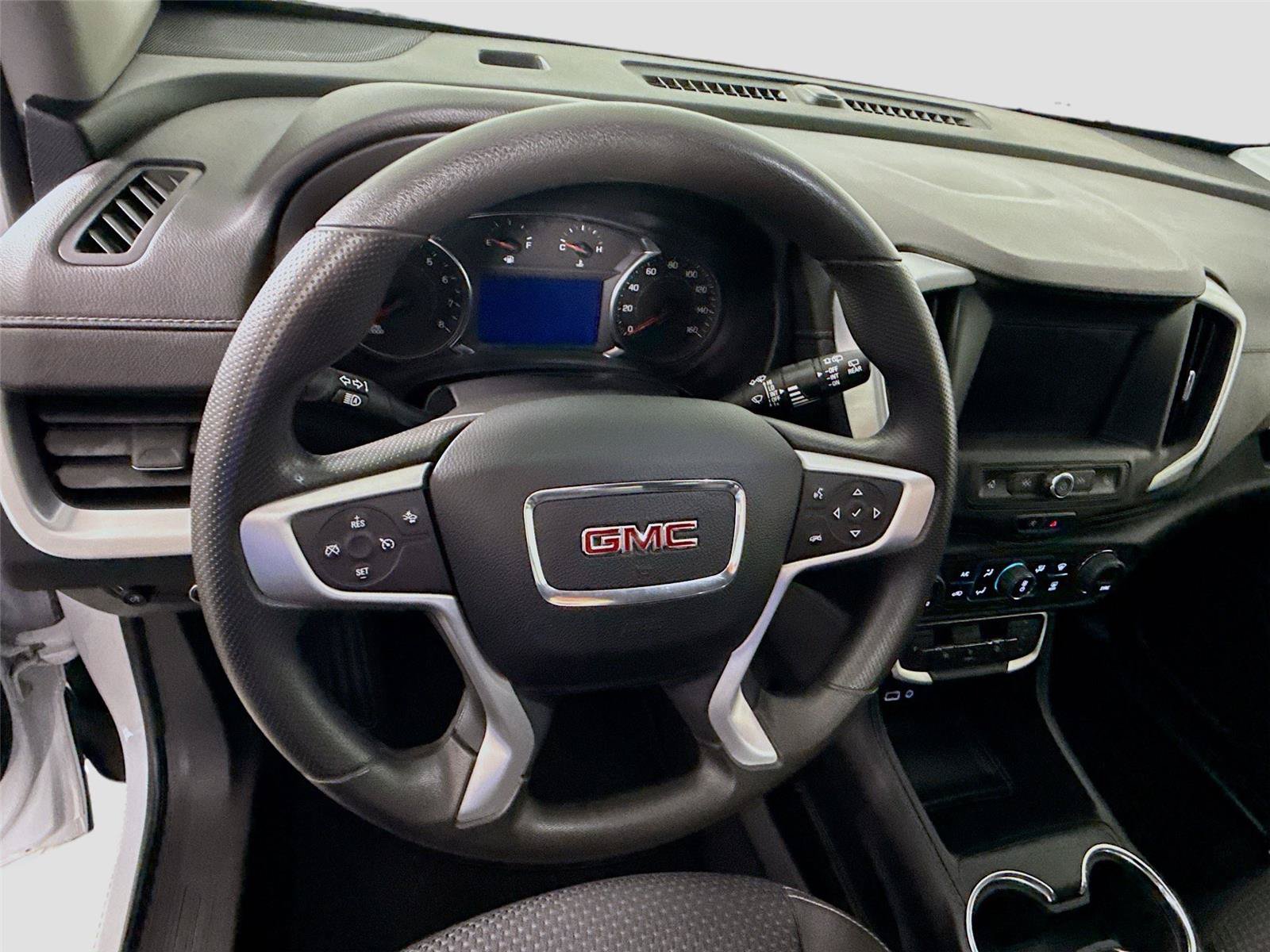 Used 2023 GMC Terrain SLE w/ Driver Convenience Package AWD/4WD image 5