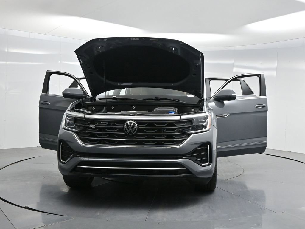 Used 2024 Volkswagen Atlas Cross Sport SEL R-Line image 53