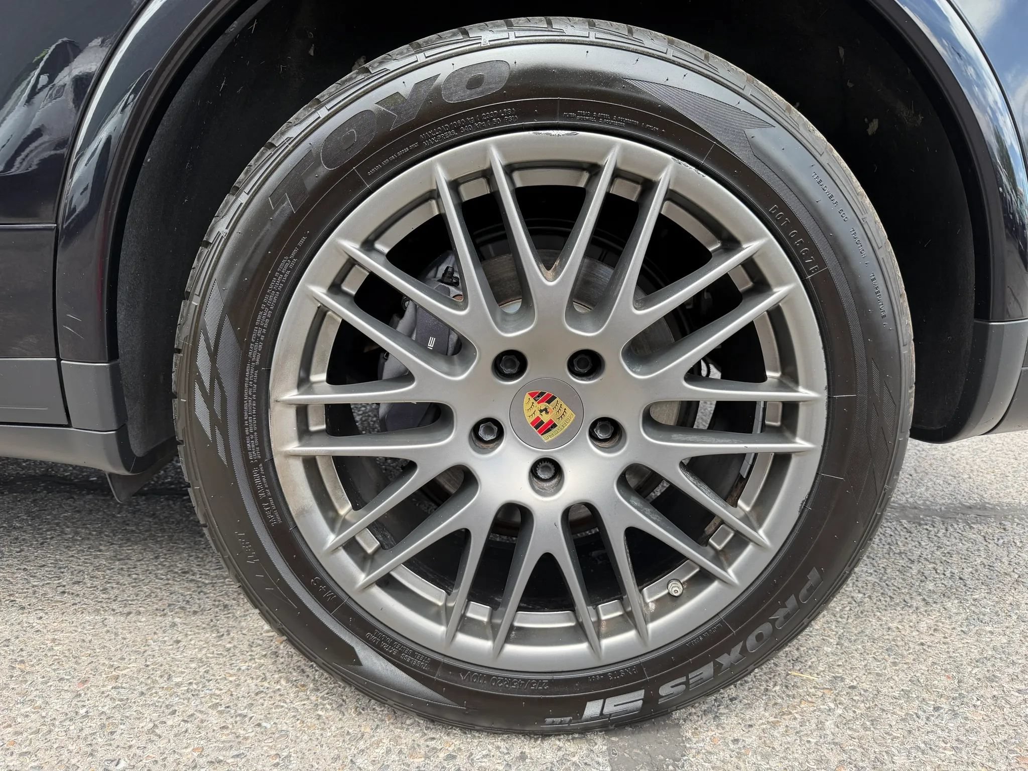 Used 2017 Porsche Cayenne AWD/4WD image 9