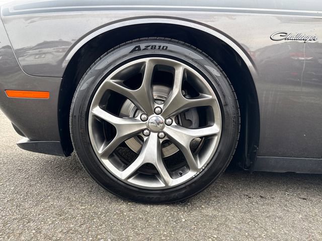 Used 2015 Dodge Challenger R/T Plus image 29