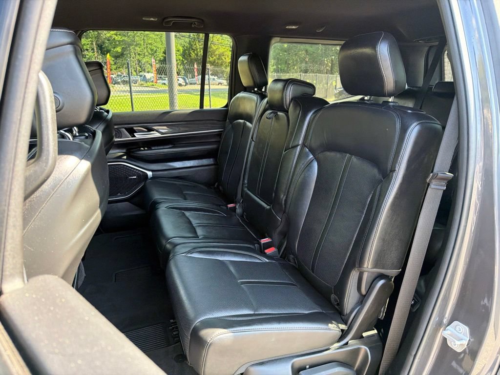 Certified 2022 Jeep Wagoneer Series III AWD/4WD image 20