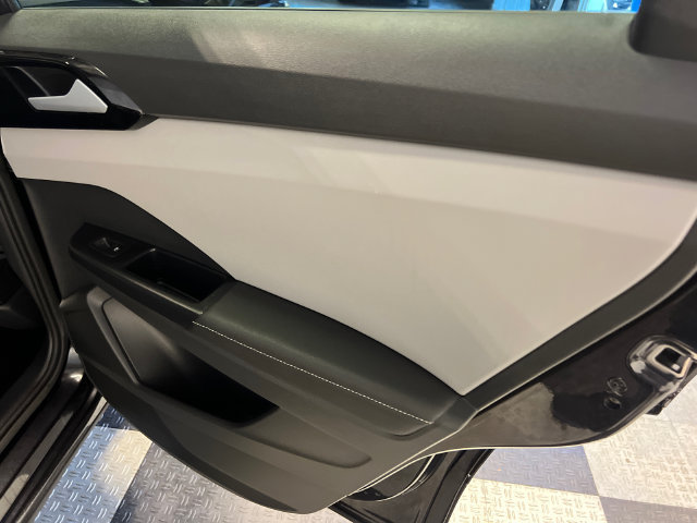 Certified 2024 Volkswagen Taos S FWD image 13