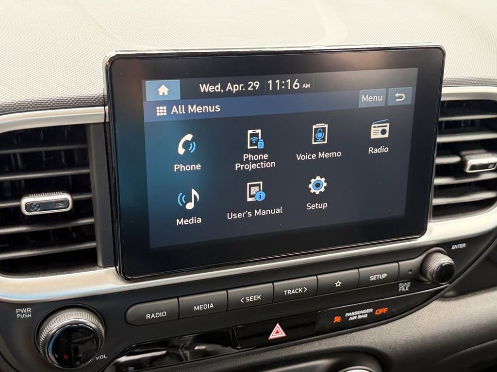 Used 2026 Hyundai Venue SE FWD image 24