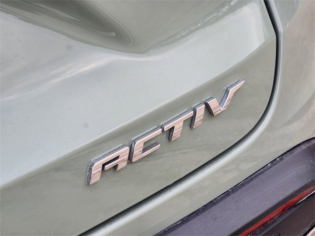 Used 2025 Chevrolet Trax ACTIV w/ Sunroof Package image 12