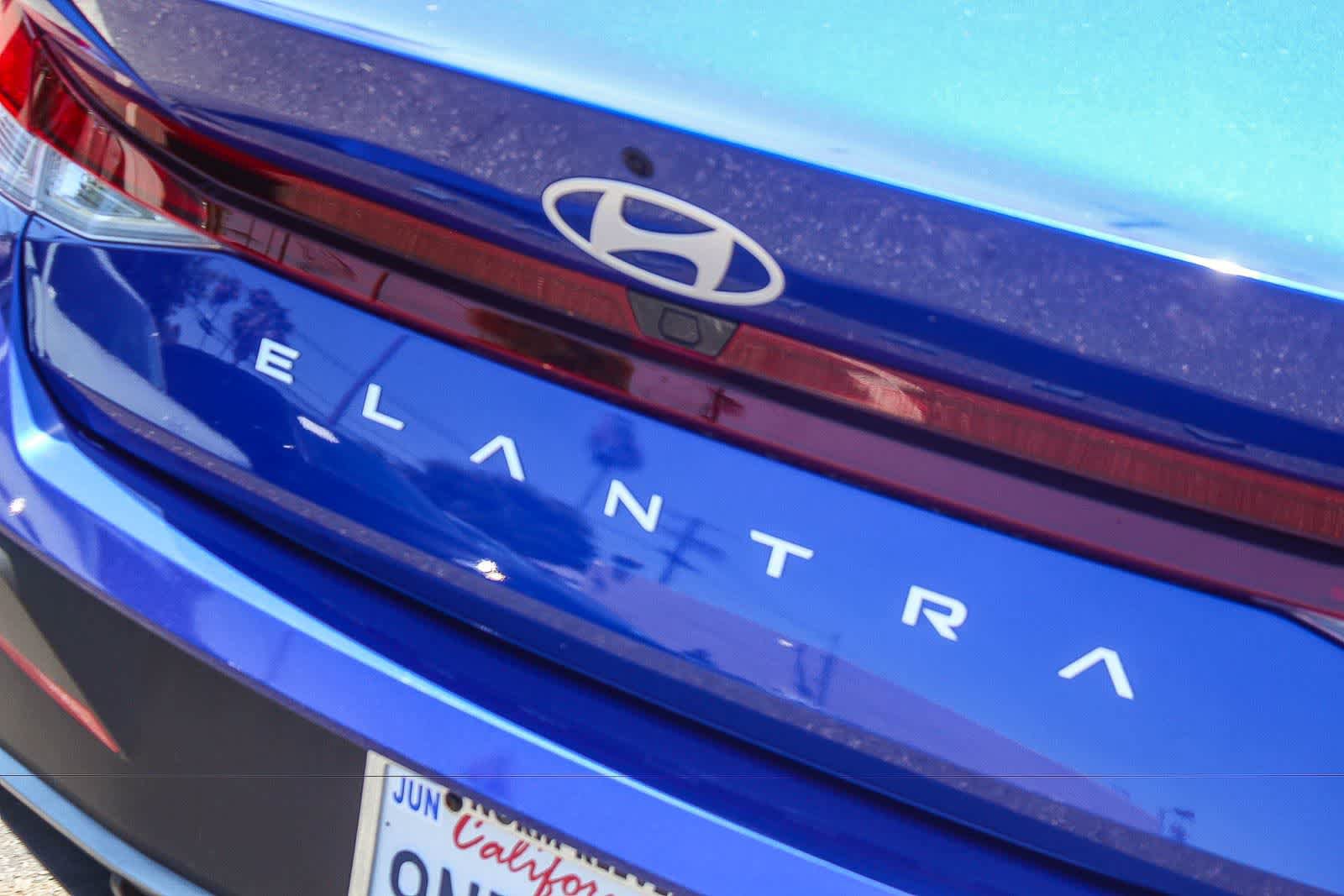 Certified 2024 Hyundai Elantra SEL FWD image 9