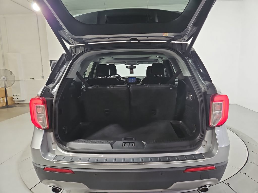 Used 2021 Ford Explorer Limited w/ Equipment Group 301A AWD/4WD image 23