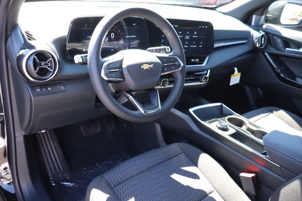 New 2027 Chevrolet Equinox LT FWD image 6