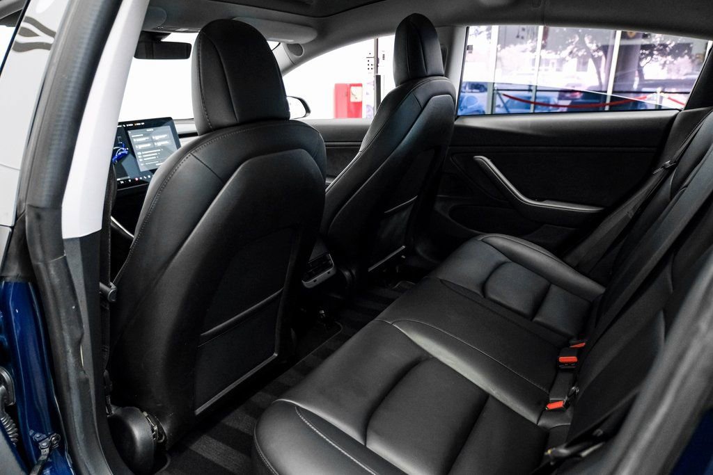 Used 2018 Tesla Model 3 Long Range image 35