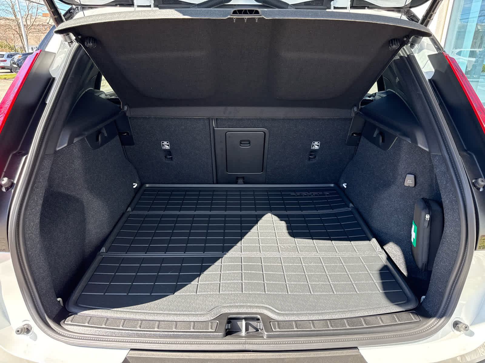 New 2026 Volvo EX40 Plus w/ Climate Package RWD image 18