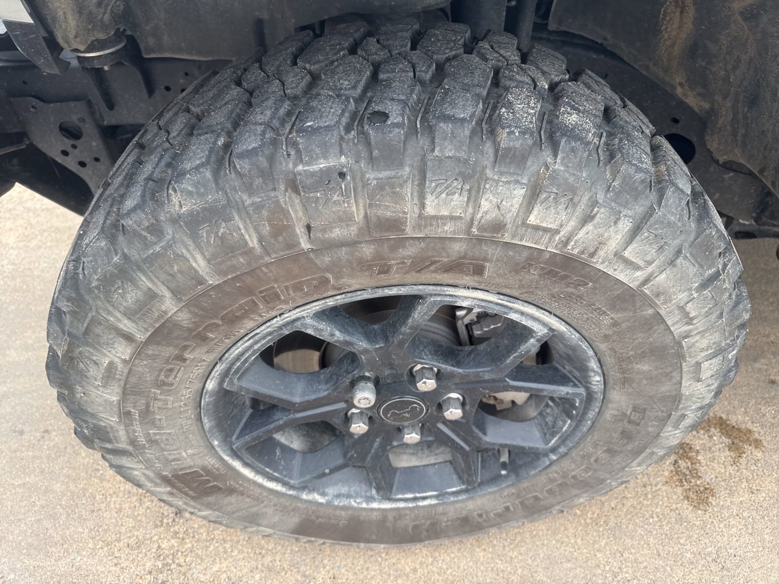 Used 2025 Jeep Gladiator Sport image 9