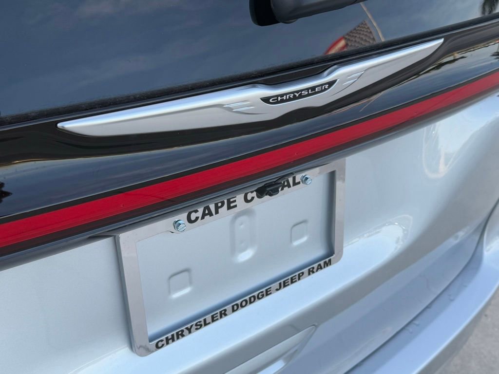 New 2026 Chrysler Pacifica Pinnacle image 39
