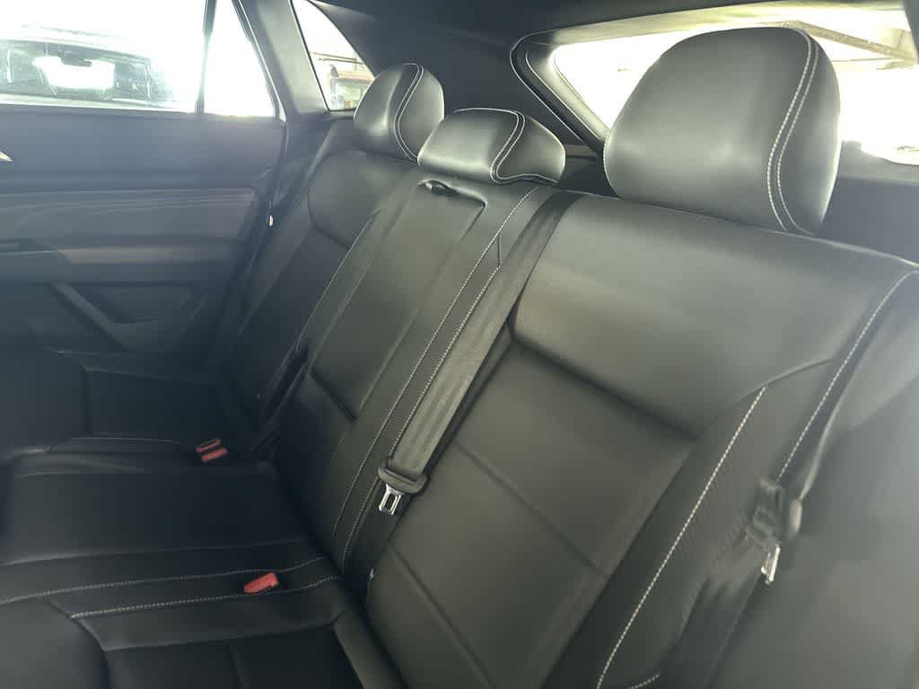 Used 2023 Volkswagen Atlas Cross Sport SE FWD image 20
