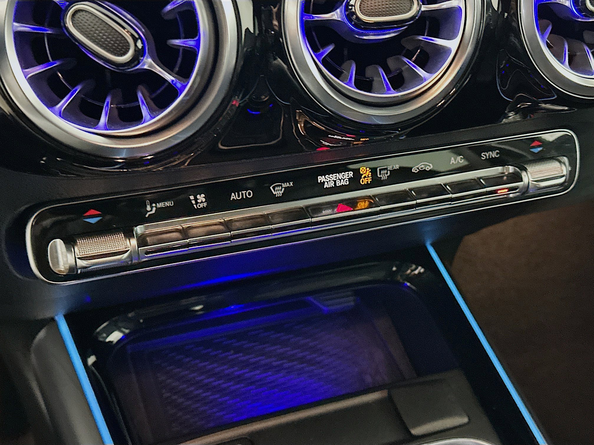 Used 2025 Mercedes-Benz GLA 250 4MATIC image 23