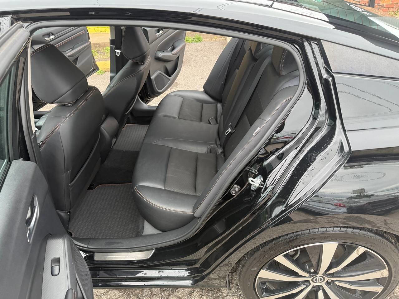 Used 2019 Nissan Altima 2.0 SR FWD image 13