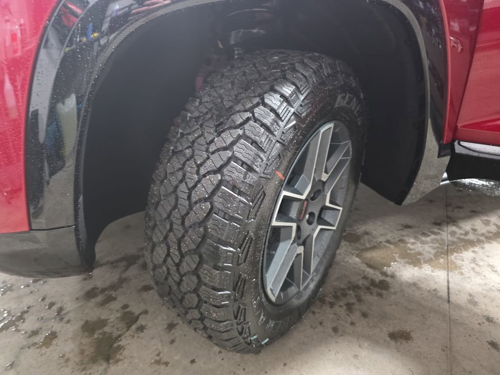 New 2026 GMC Terrain AT4 w/ LPO, Floor Liner Package image 33