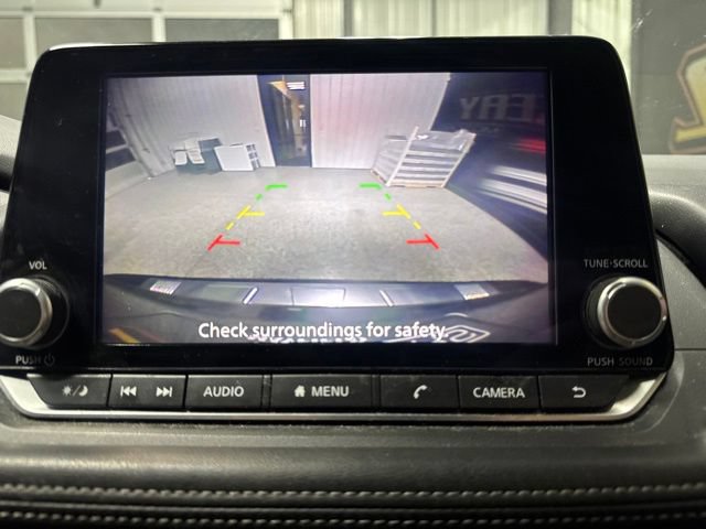 Used 2024 Nissan Rogue S AWD/4WD image 9