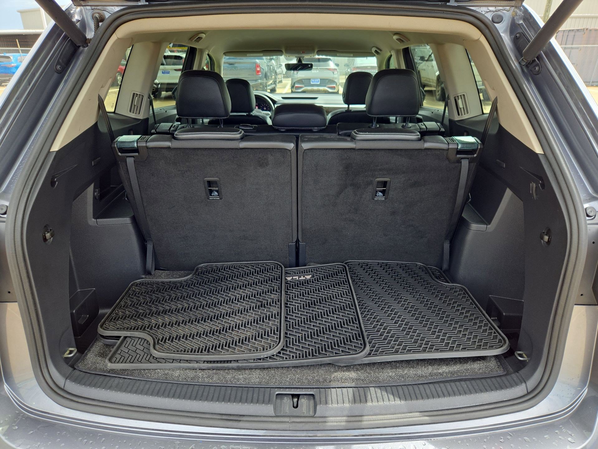 Used 2022 Volkswagen Atlas SE FWD image 28