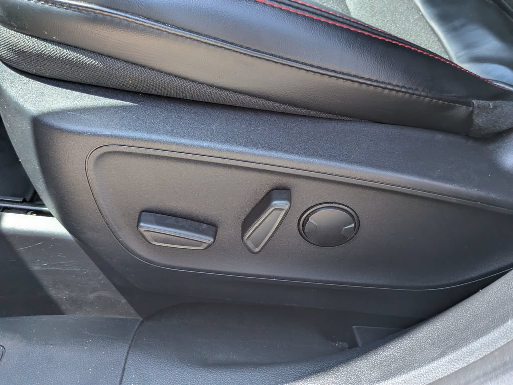 Used 2024 Ford Escape ST-Line Select w/ Tech Pack #1 AWD/4WD image 5
