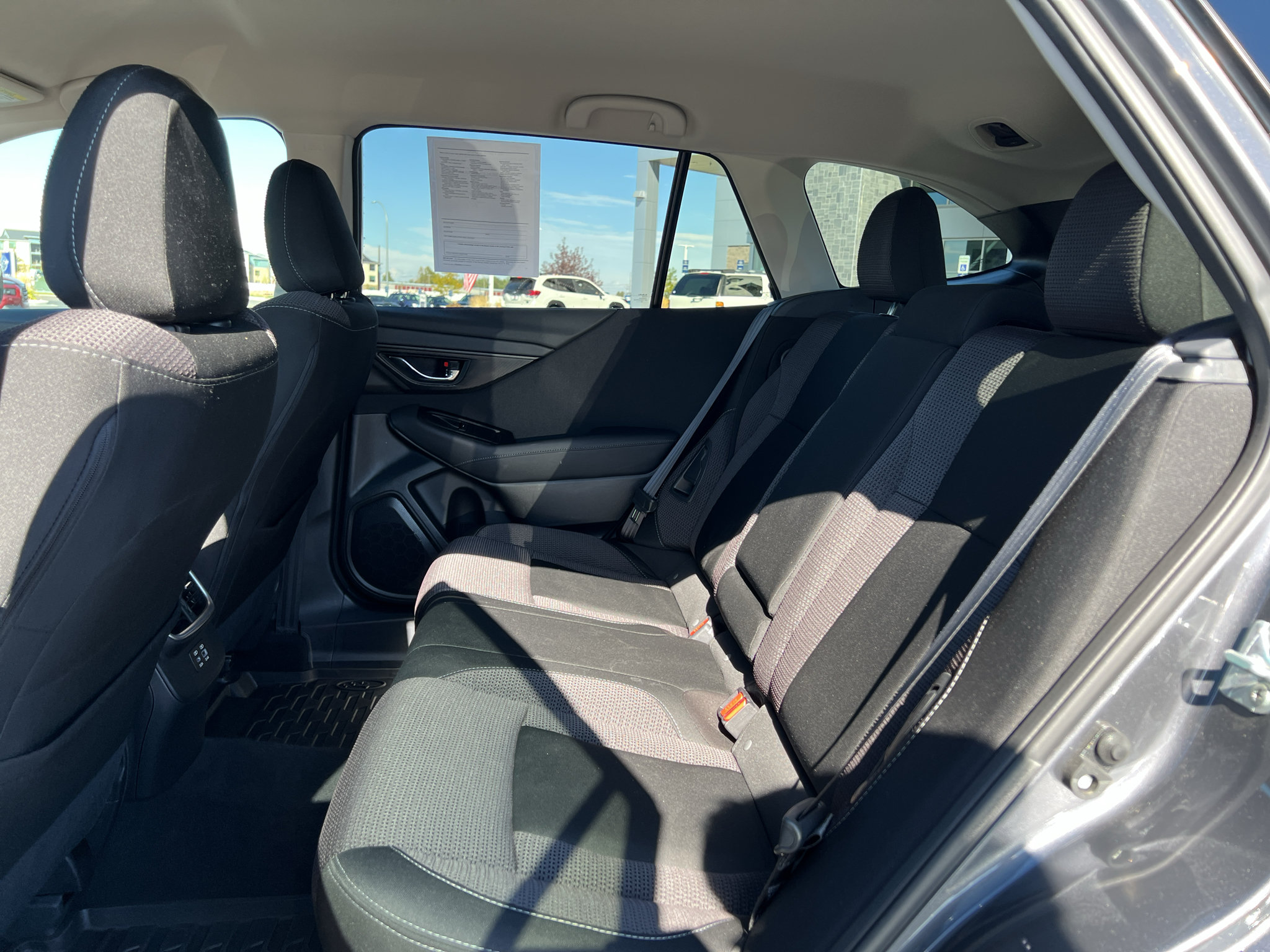 Used 2025 Subaru Outback Premium AWD/4WD image 22