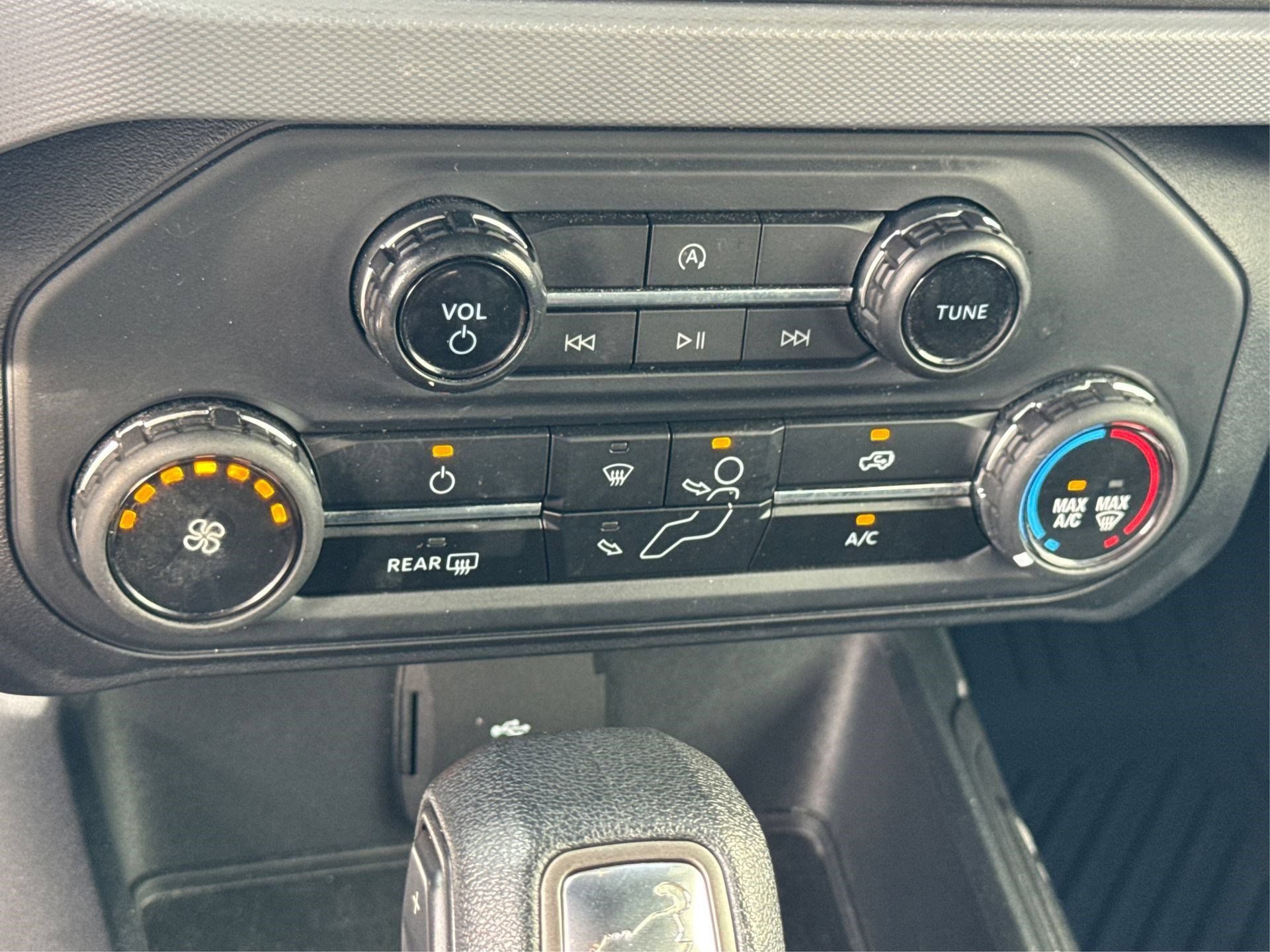 Used 2023 Ford Bronco 4-Door AWD/4WD image 30
