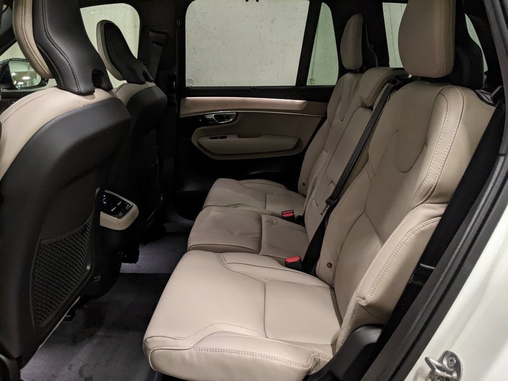 New 2026 Volvo XC90 B6 Ultra w/ Protection Package Premier AWD/4WD image 23