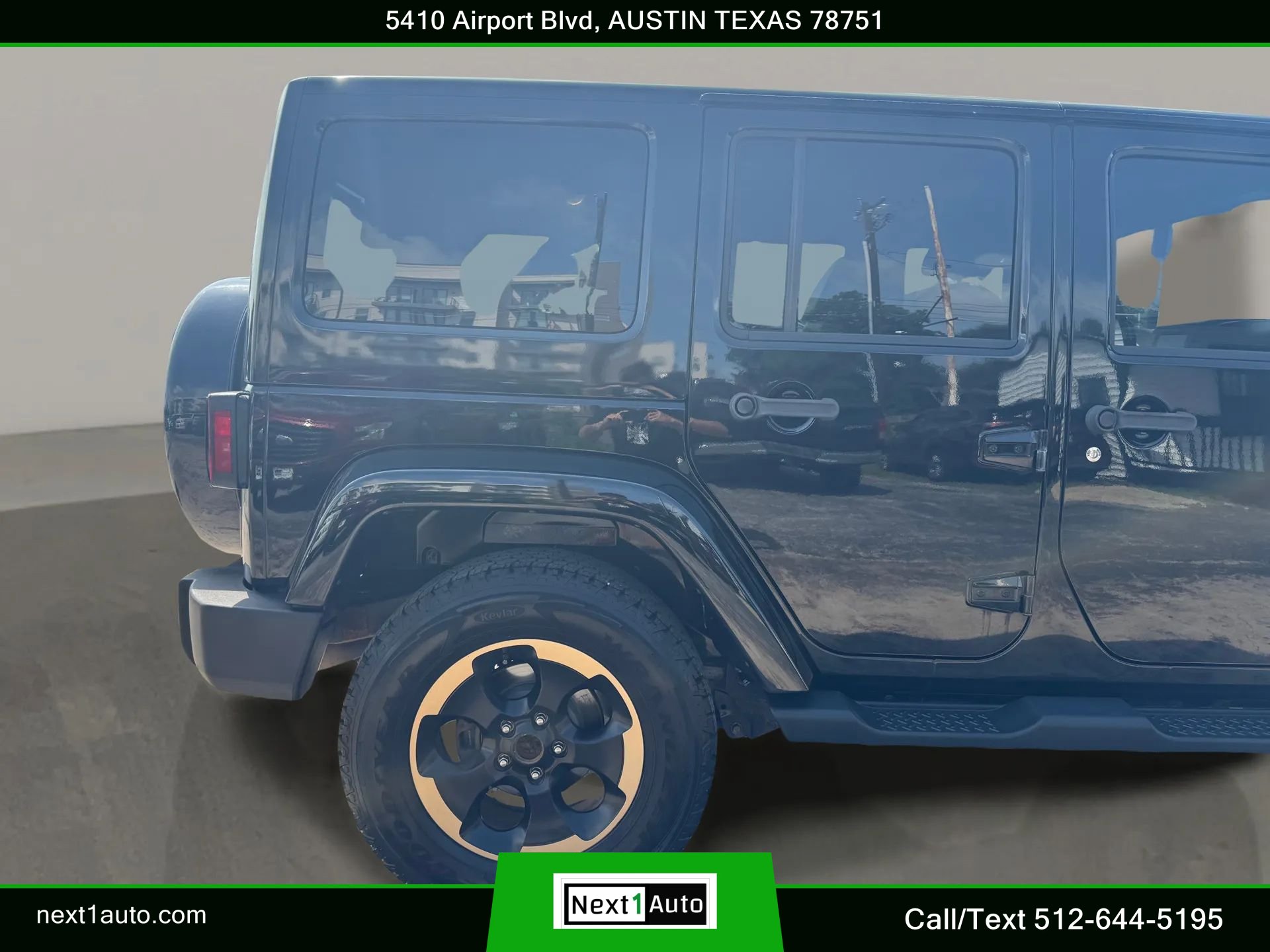 Used 2014 Jeep Wrangler Unlimited Sahara AWD/4WD image 7