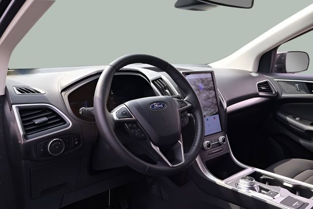 Used 2024 Ford Edge SEL w/ Convenience Package AWD/4WD image 11