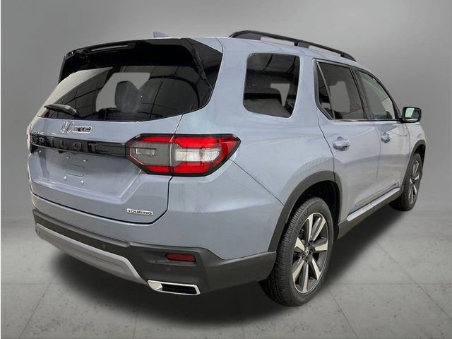New 2025 Honda Pilot Touring image 8