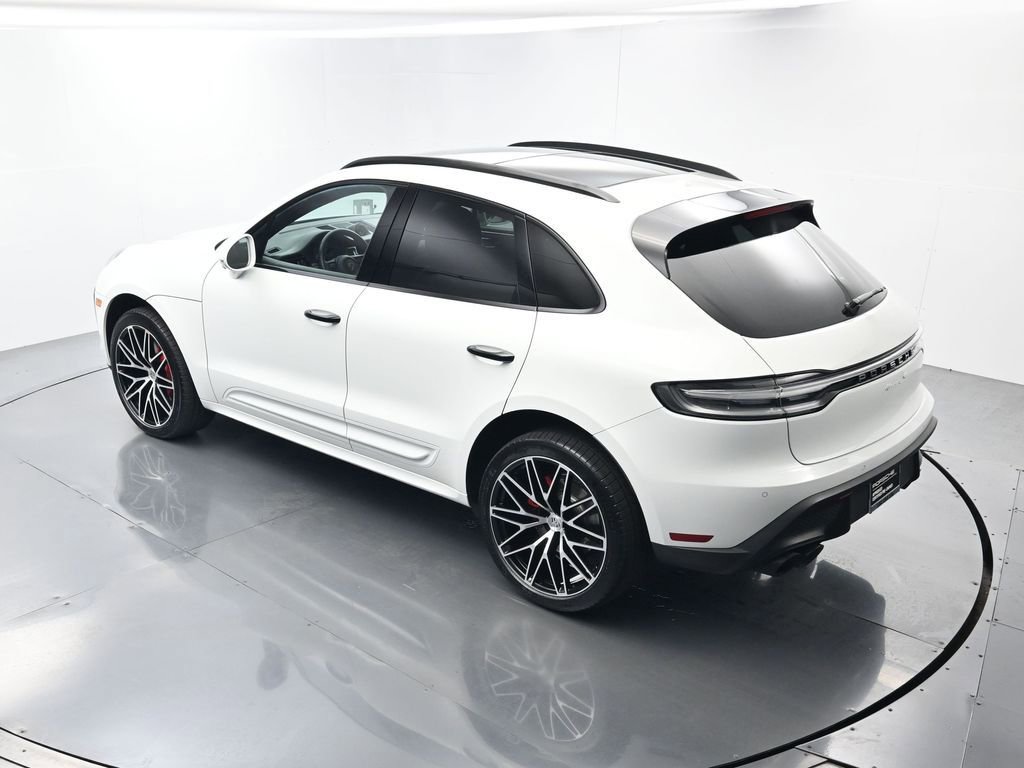 Certified 2023 Porsche Macan S AWD/4WD image 37
