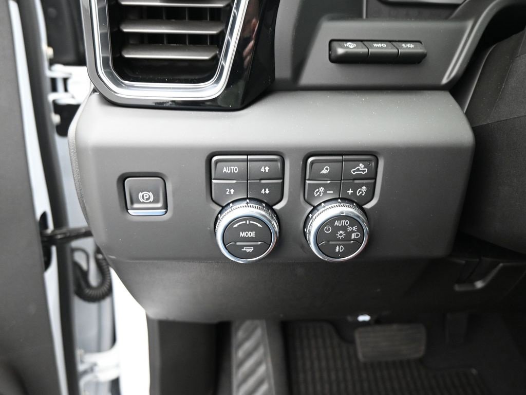 New 2026 GMC Sierra 3500 Denali Ultimate image 12