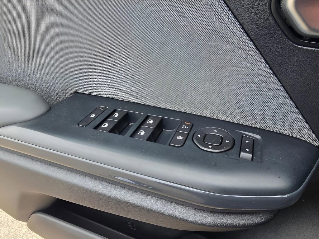 Used 2025 Kia K4 EX image 19