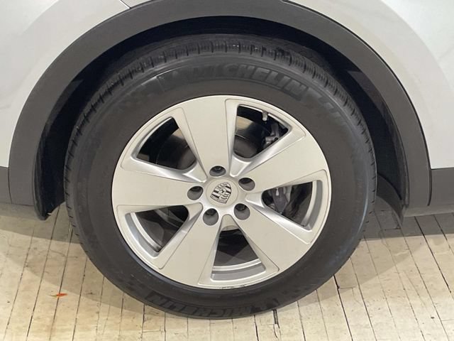 Certified 2022 Porsche Cayenne AWD/4WD image 13
