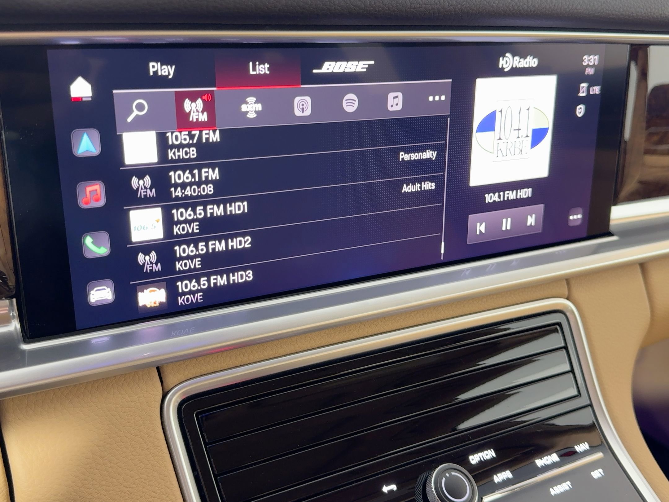 Certified 2023 Porsche Panamera 4 image 23