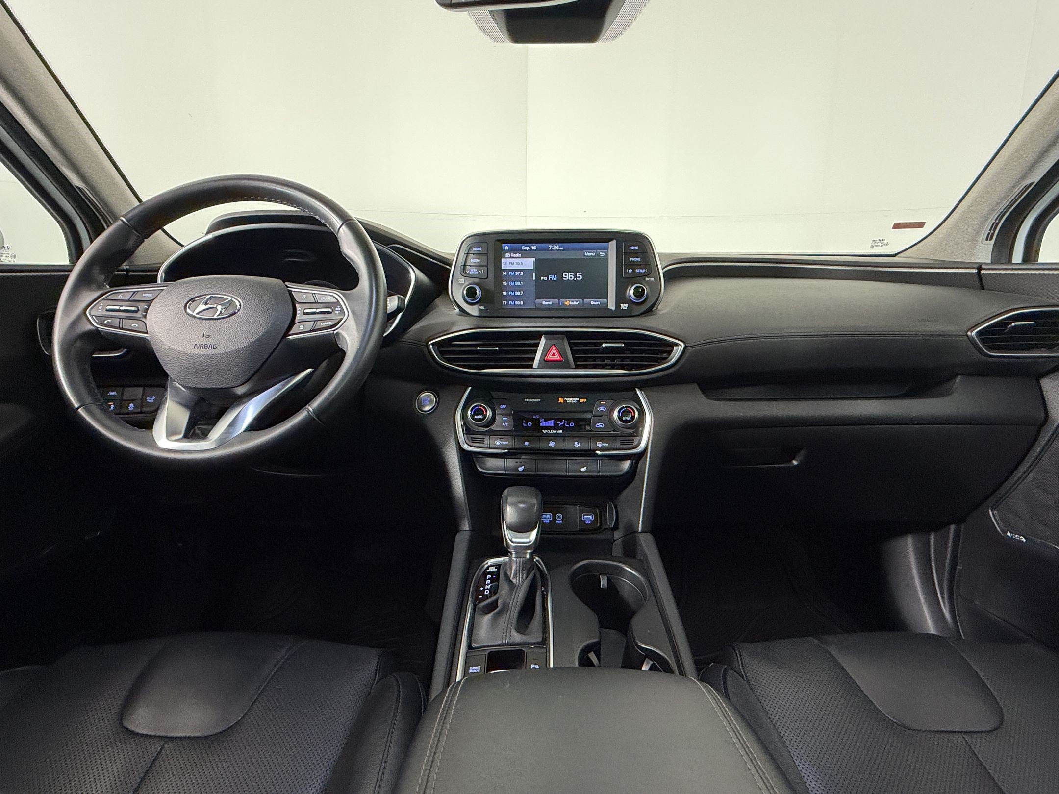 Used 2019 Hyundai Santa Fe Limited FWD image 14