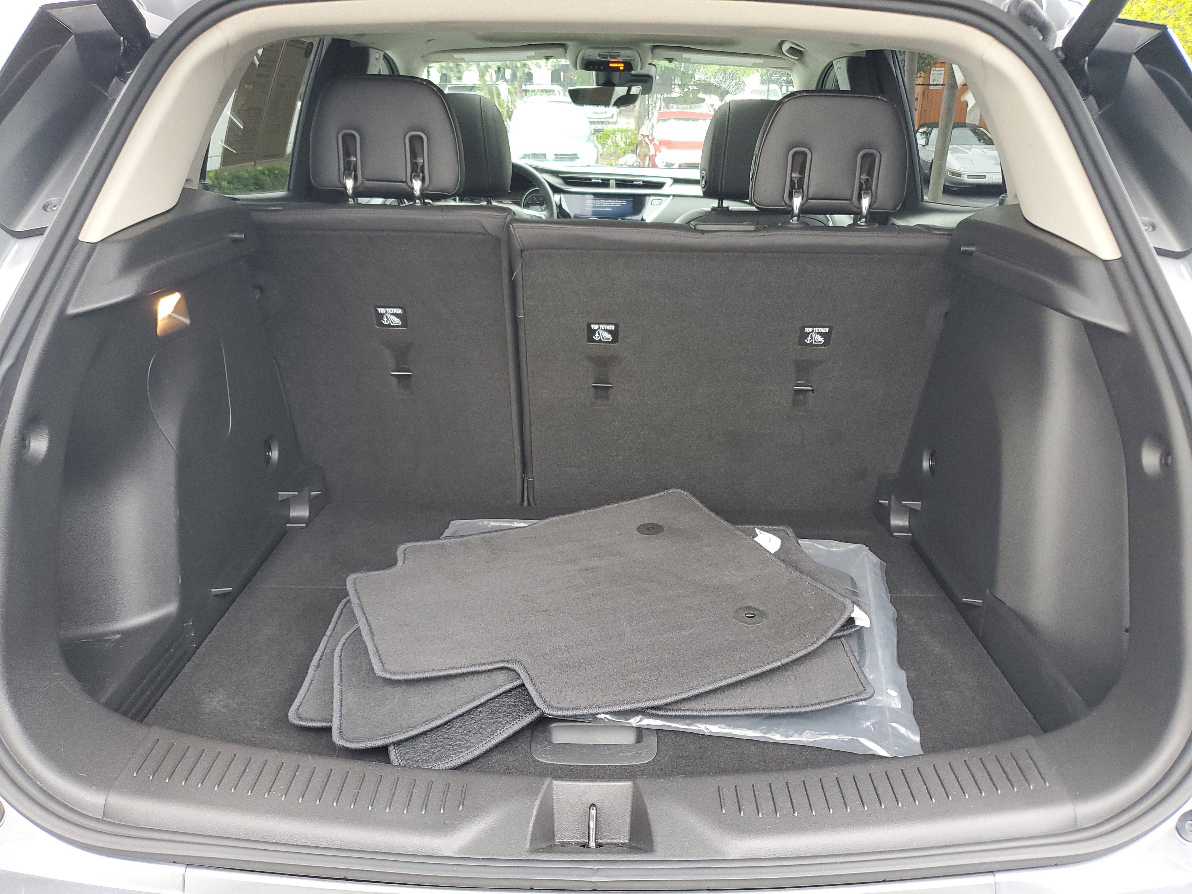 Used 2021 Buick Encore GX Essence w/ Advanced Technology Package image 10