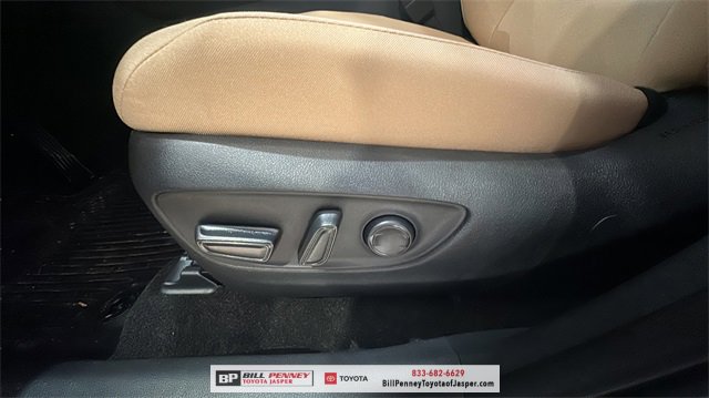 New 2025 Toyota RAV4 XLE image 15