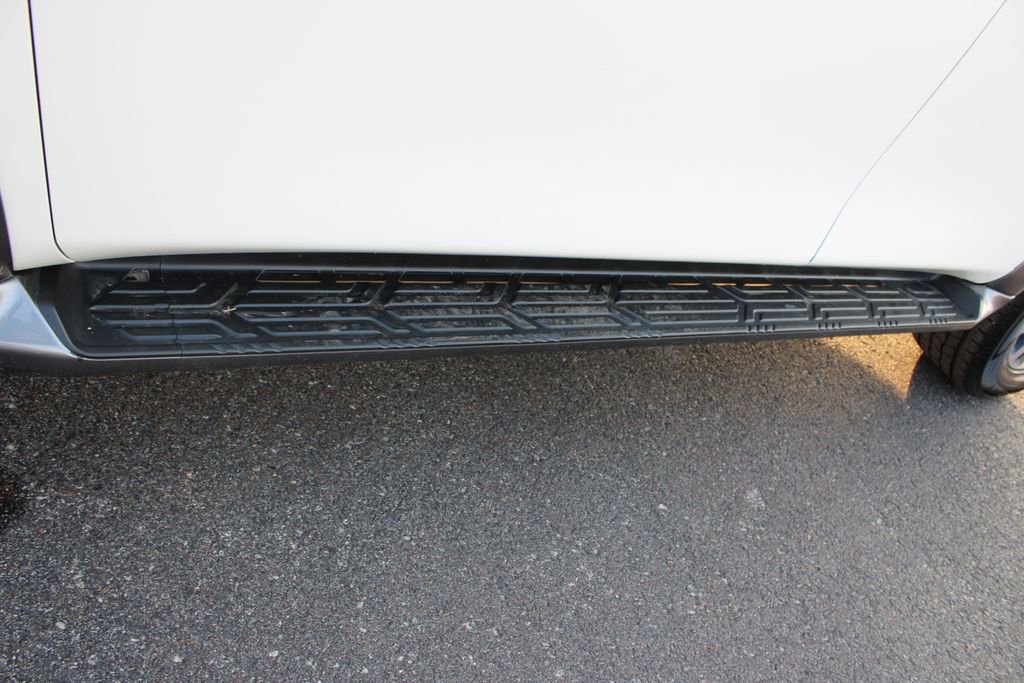 Used 2019 Nissan Armada SL w/ Premium Package image 21