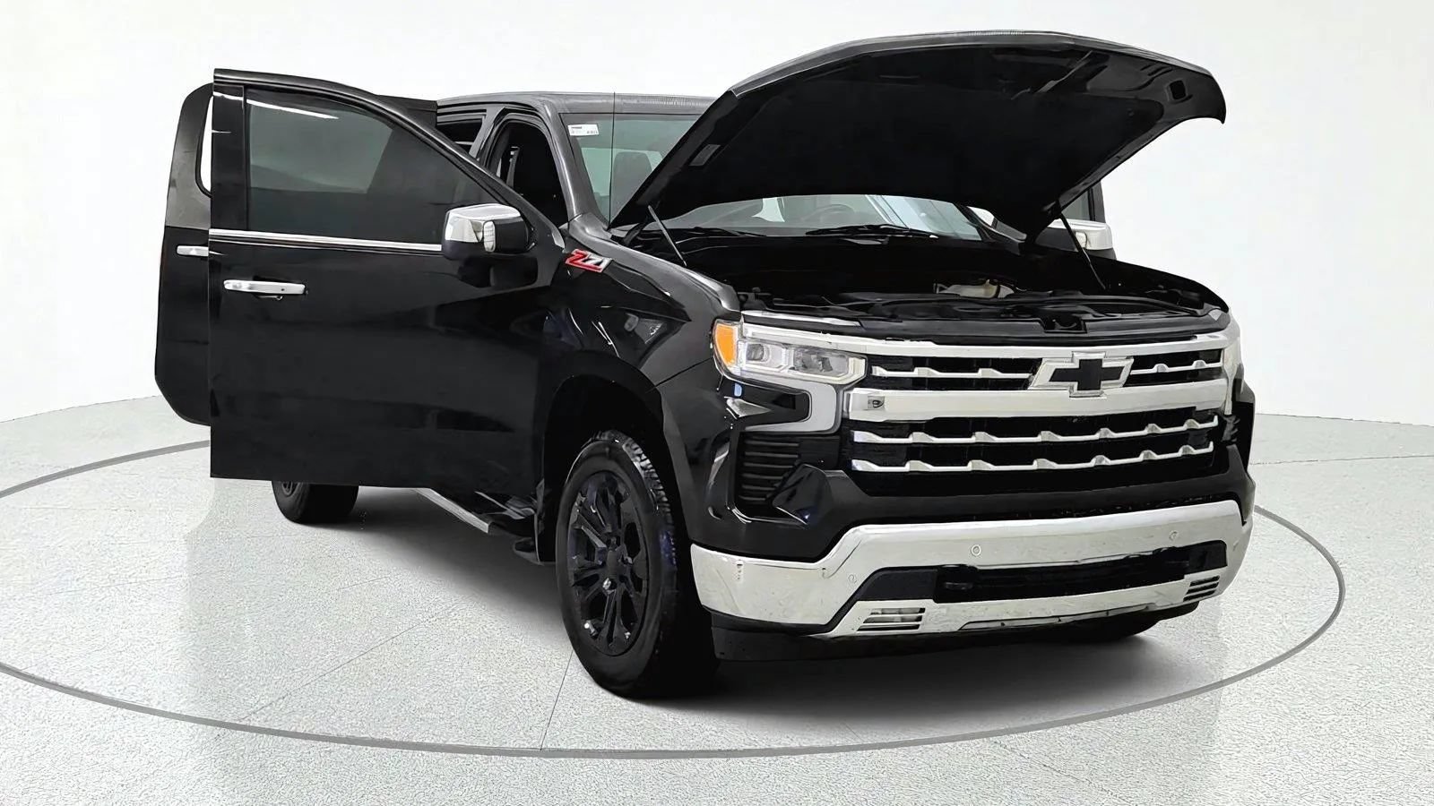Used 2022 Chevrolet Silverado 1500 LTZ w/ LTZ Premium Package AWD/4WD image 12