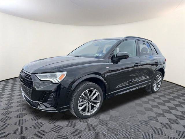 Certified 2025 Audi Q3 2.0T Premium w/ Convenience Package image 1