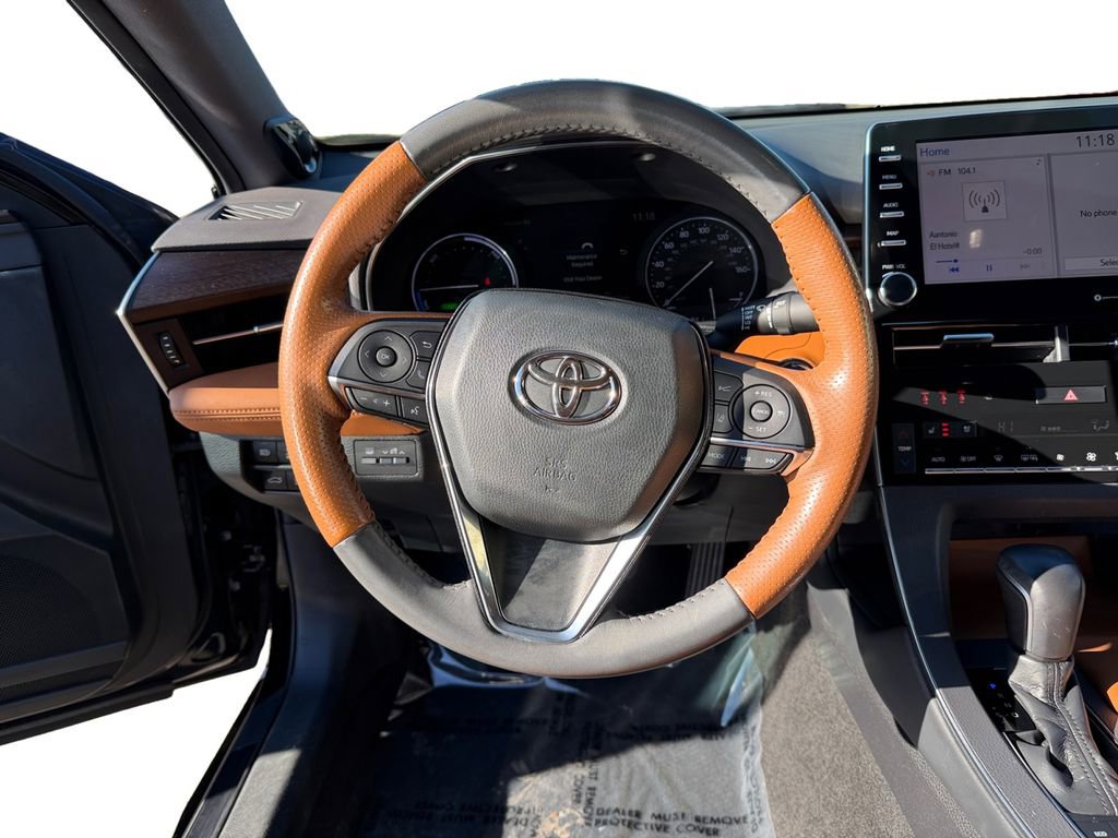 Used 2020 Toyota Avalon Limited image 12