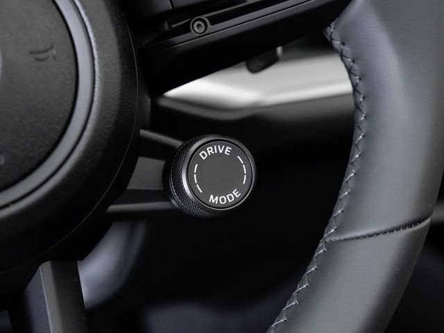 Certified 2025 Porsche Cayenne AWD/4WD image 16