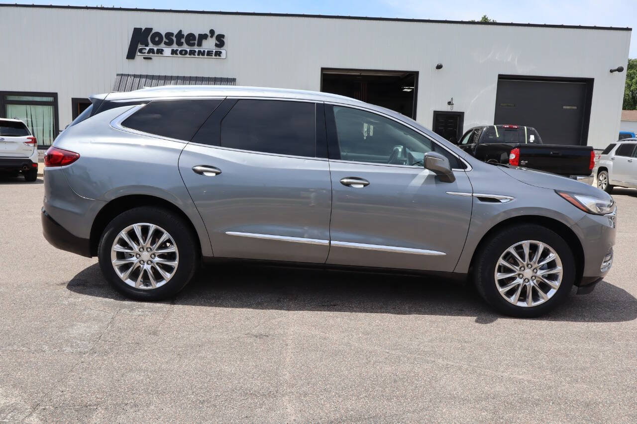 Used 2020 Buick Enclave Premium w/ Sun and Sites Package AWD/4WD image 9