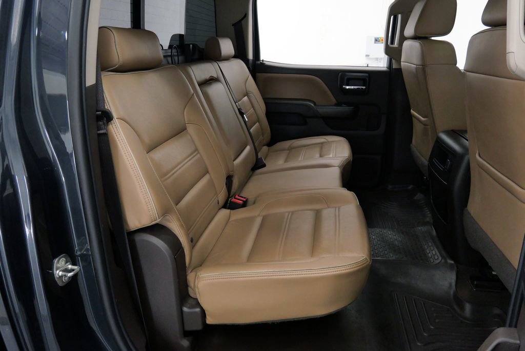 Used 2018 GMC Sierra 2500 Denali w/ Duramax Plus Package AWD/4WD image 19