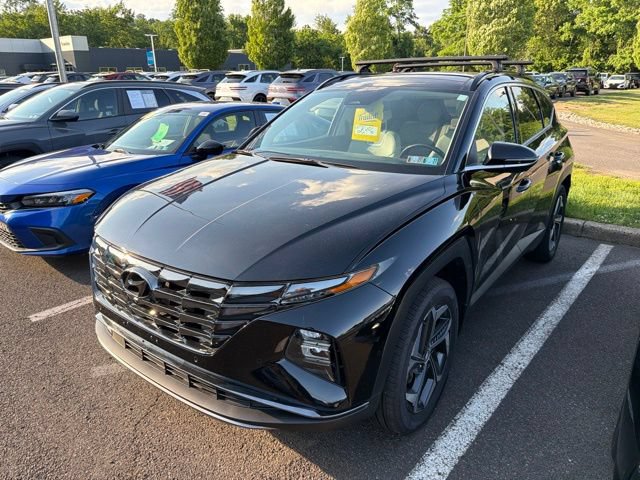 Used 2022 Hyundai Tucson Limited AWD/4WD image 2