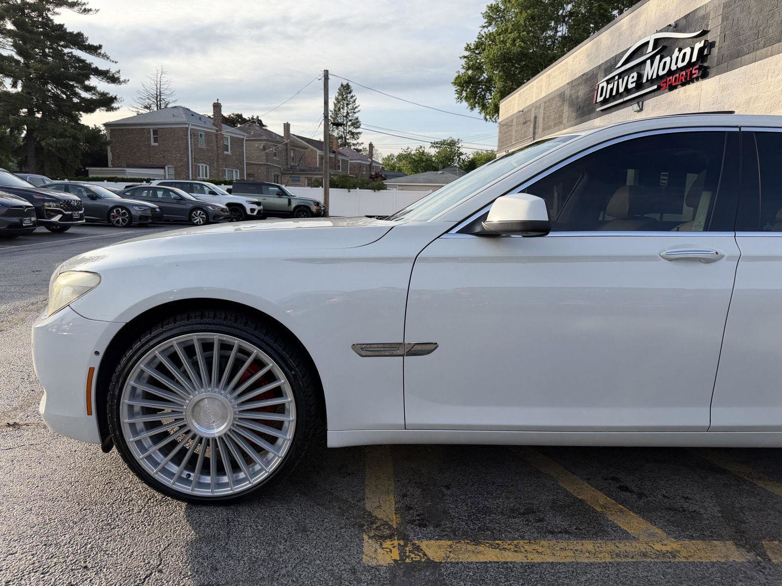Used 2011 BMW 740Li RWD image 18