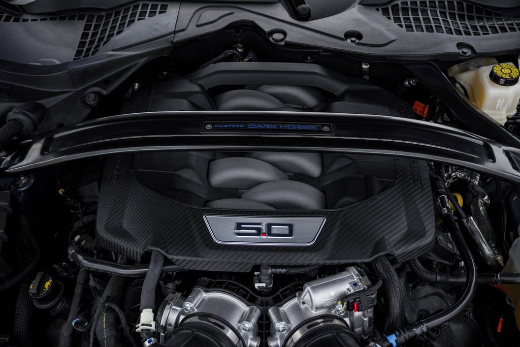 Used 2025 Ford Mustang Dark Horse image 33