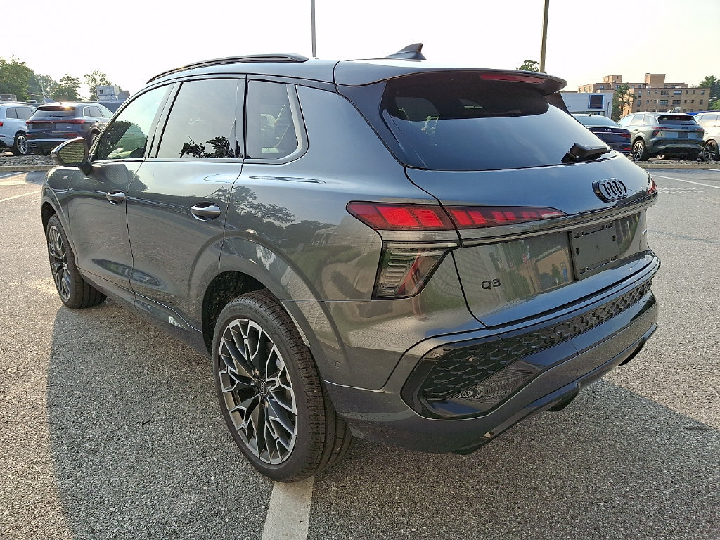 New 2026 Audi Q3 quattro 2.0T AWD/4WD image 3