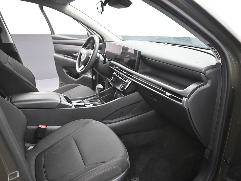 Used 2025 Hyundai Tucson SEL AWD/4WD image 24
